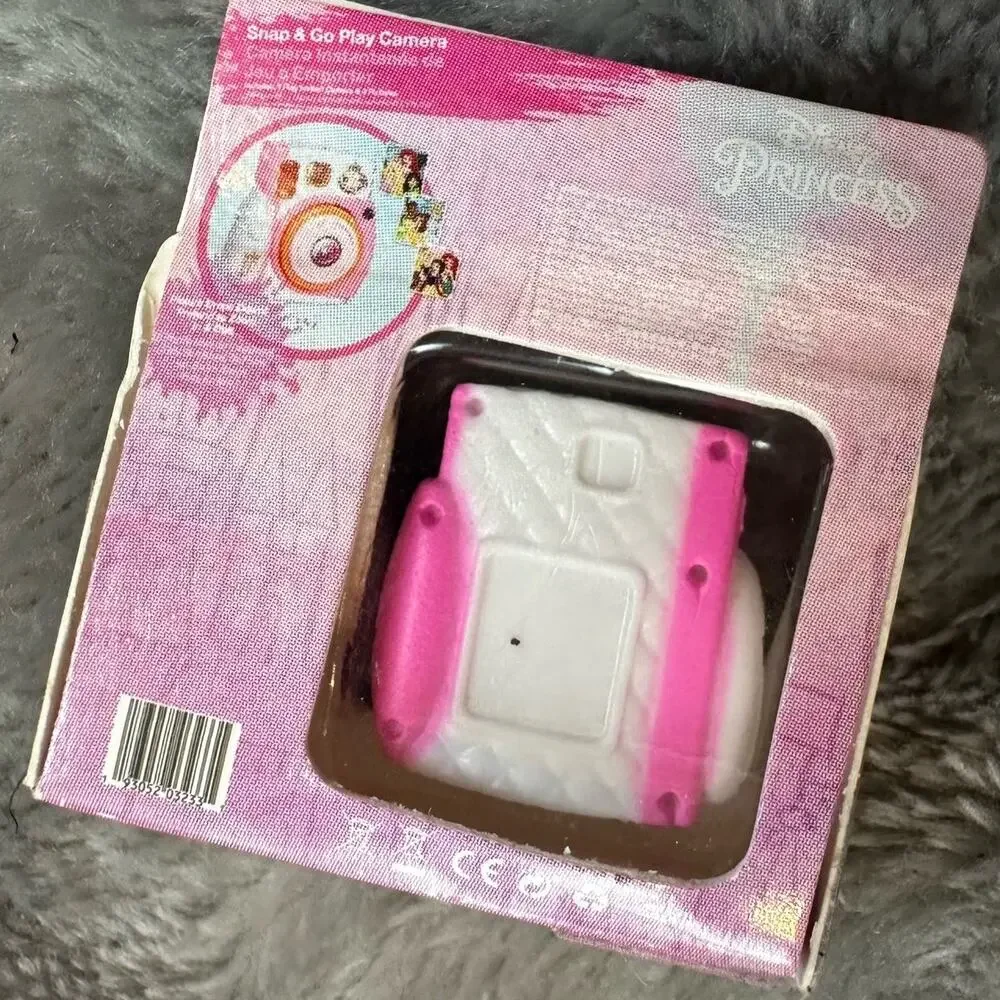 Disney Princess Mini Toys Aurora + Snap.& Go Play Camera Pink Zuru Brands